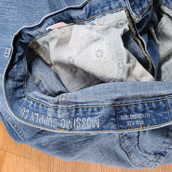 MOSSIMO 30x29 VINTAGE FADED DISTRESSED DENIM BLUE MENS TOTAL FLEX JEANS - Picture 5 of 8